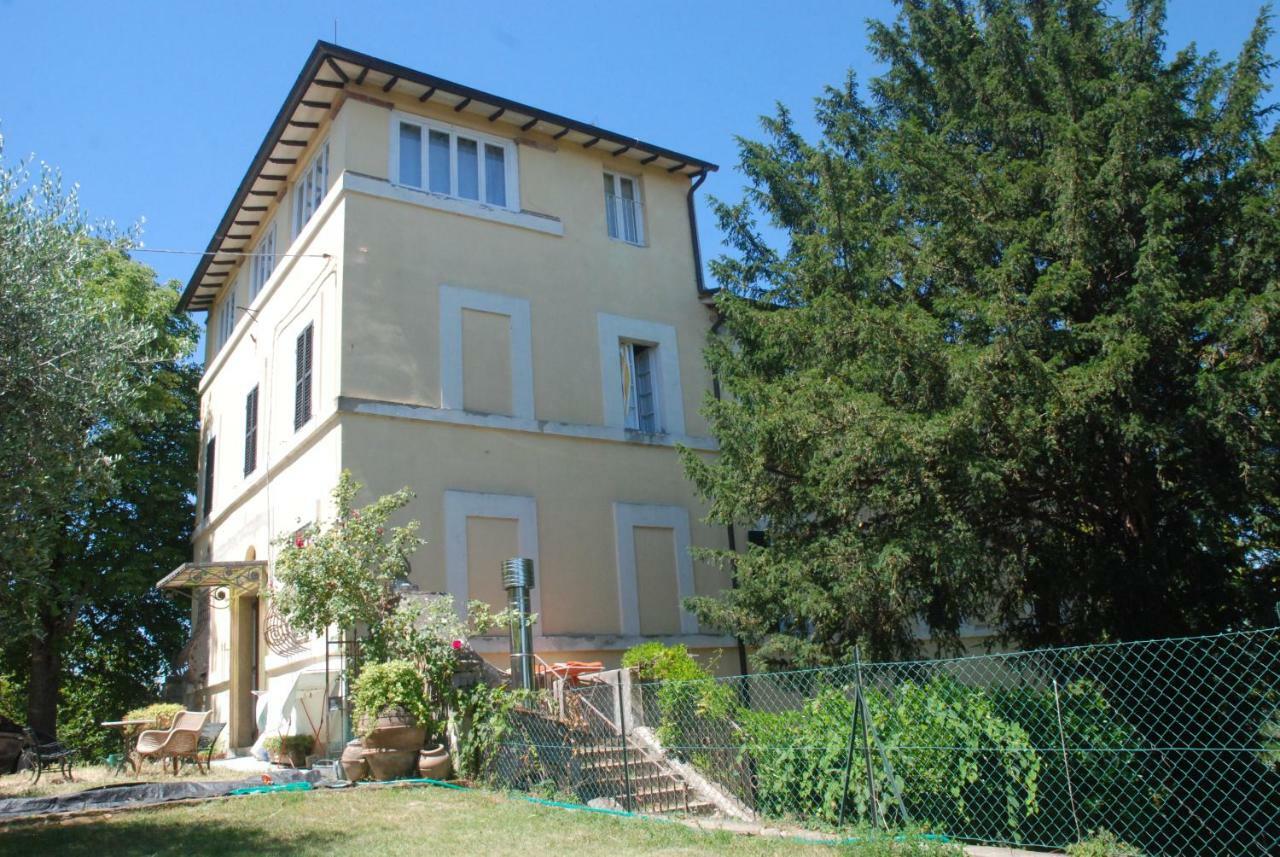 Agli Ippocastani Apartment Perugia Bagian luar foto